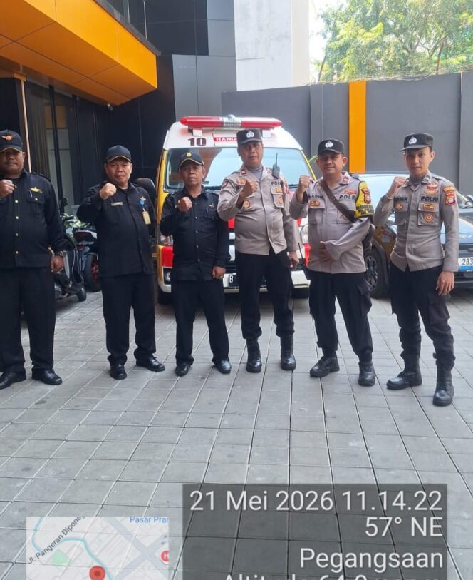 
					Polsek Metro Menteng Siaga Amankan Kantor Partai Hanura, Antisipasi Unjuk Rasa Berjalan Kondusif