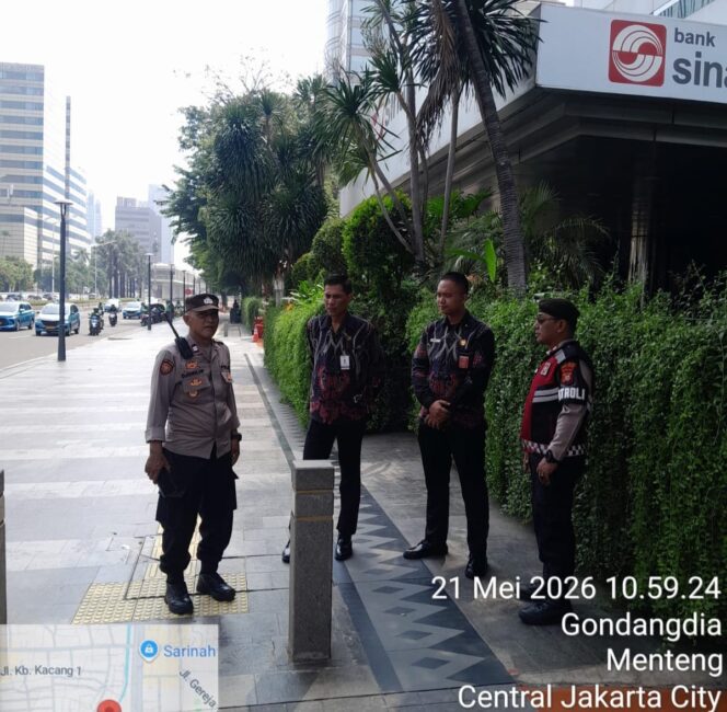 
					Patroli Gedung Sinarmas Land, Polisi Imbau Security Tingkatkan Kewaspadaan