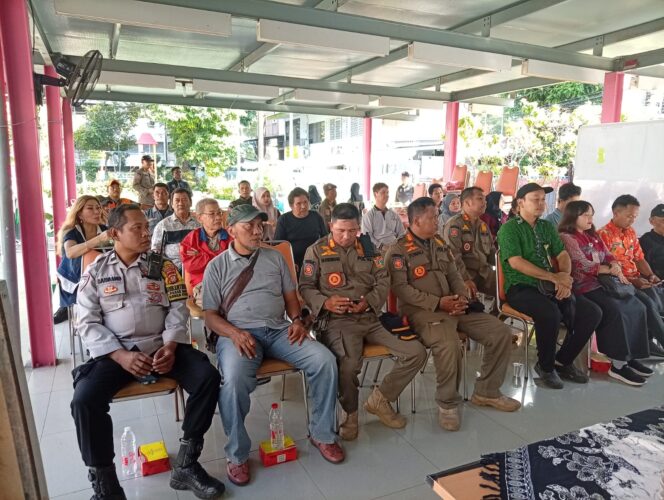 
					Dukungan Penuh Polsek Sawah Besar, Melalui Bhabinkamtibmas Pasar Baru Hadiri Giat Mitigasi Gangguan Ketertiban Umum Partisipatif