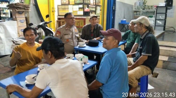 Perkuat Sabuk Kamtibmas, Bhabinkamtibmas Johar Baru Patroli Bersama Pengurus RW 03