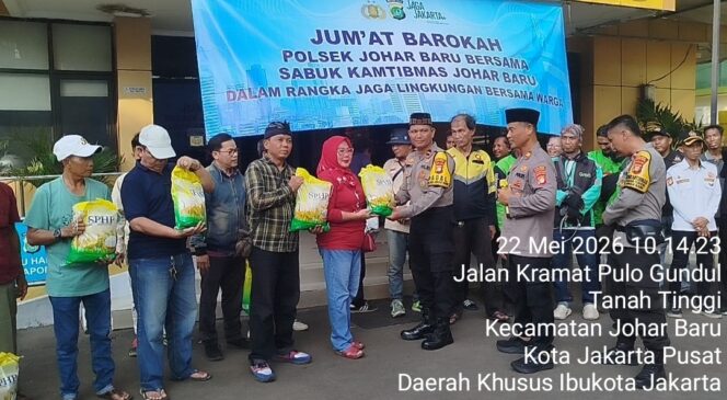 
					Jumat Barokah, Polsek Johar Baru dan Sabuk Kamtibmas Perkuat Kepedulian serta Soliditas Keamanan Wilayah
