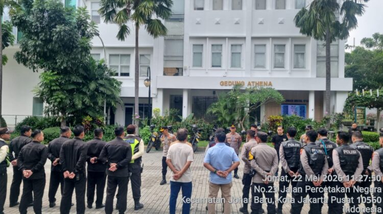 Polsek Johar Baru Gelar Apel Pengamanan Aksi Unjuk Rasa di Kantor BPOM Secara Humanis