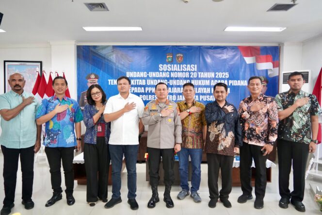 
					Polres Metro Jakarta Pusat Gelar Sosialisasi KUHAP 2025 untuk Perkuat Koordinasi PPNS dan Penegakan Hukum