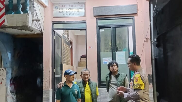 Midnight Cooling System, Bhabinkamtibmas Kampung Rawa Perkuat Satkamling dan Kewaspadaan Warga