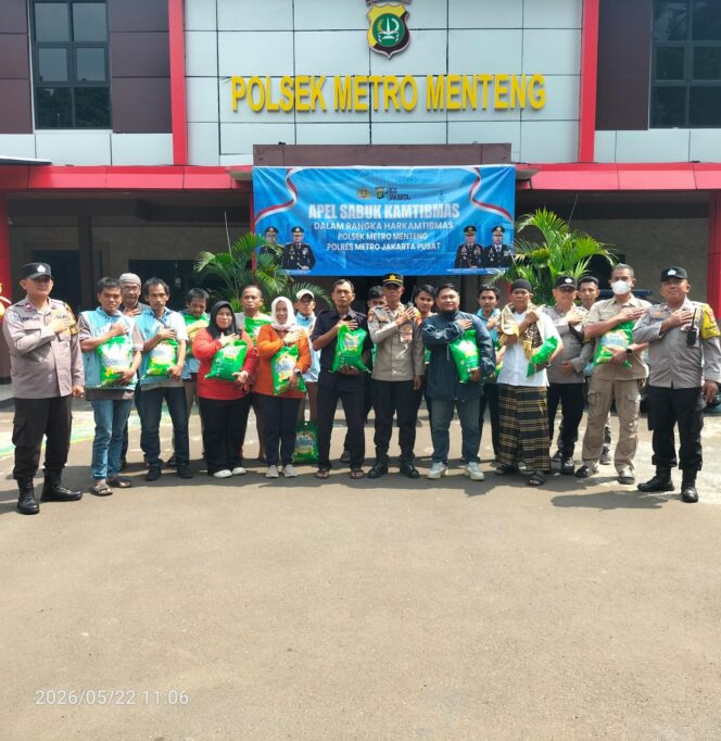 
					Jumat Berkah Sabuk Kamtibmas, Polsek Metro Menteng Gandeng Warga Jaga Kondusivitas Wilayah
