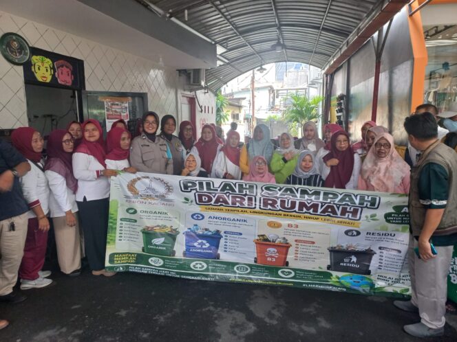 
					Tiga Pilar Kebon Kacang dan Polwan Jaga Jakarta Hadiri Kegiatan Jumling dan PSN di RW 05