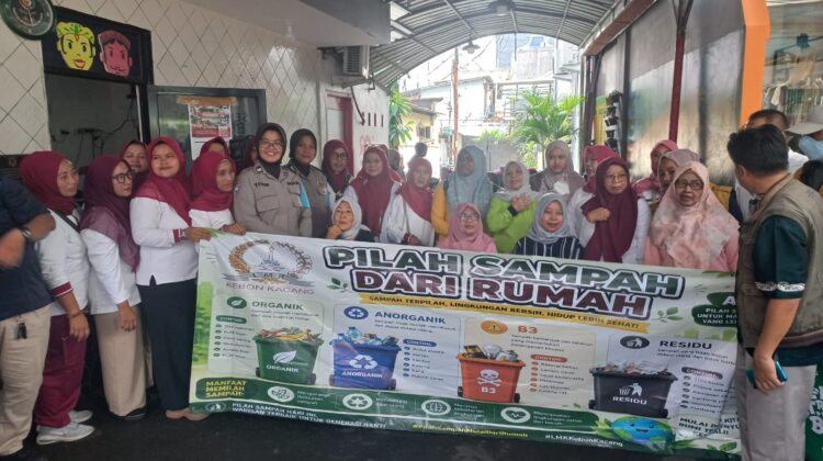 Tiga Pilar Kebon Kacang dan Polwan Jaga Jakarta Hadiri Kegiatan Jumling dan PSN di RW 05