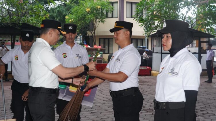 Kapolres Jakpus Canangkan Gerakan Jaga Jakarta Bersih dan Asri