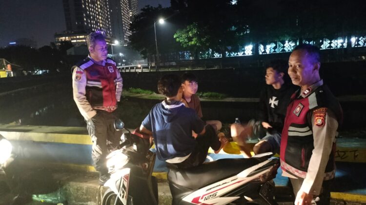 Polsek Senen Gelar Operasi Cipta Kondisi di Senen Raya, Hasil Razia Nihil Pelanggaran dan Kejahatan