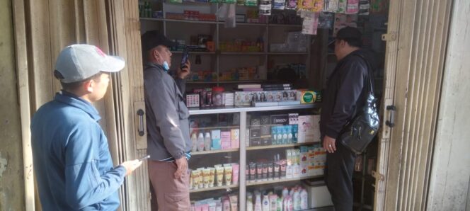 
					Polisi Tangkap Pengedar Obat Keras Ilegal di Petamburan Usai Laporan Warga ke 110
