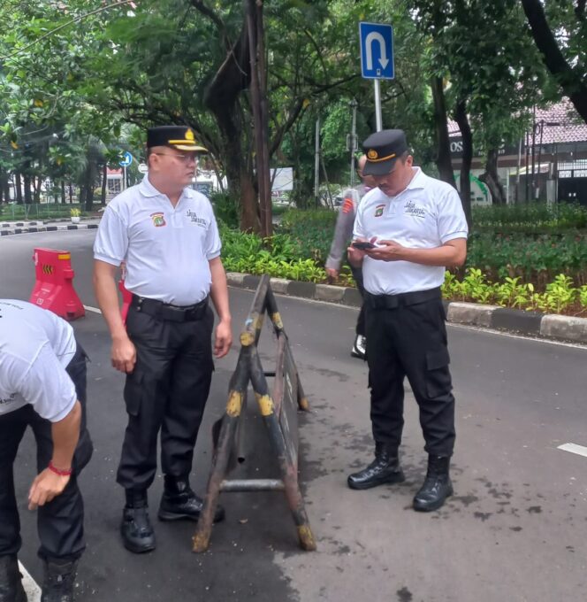 
					Polsek Metro Menteng Canangkan Jaga Jakarta Bersih dan Asri