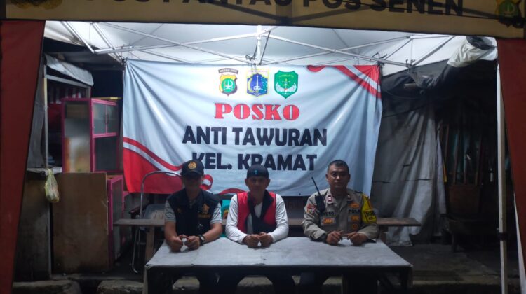 Bhabinkamtibmas Kramat Sambangi Pos Anti Tawuran Kramat Pulo, Koordinasi Antisipasi Gangguan Kamtibmas