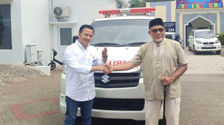 BRI KC Cibubur Dukung Layanan Sosial Yayasan Al-Atholillah Lewat Bantuan Ambulans