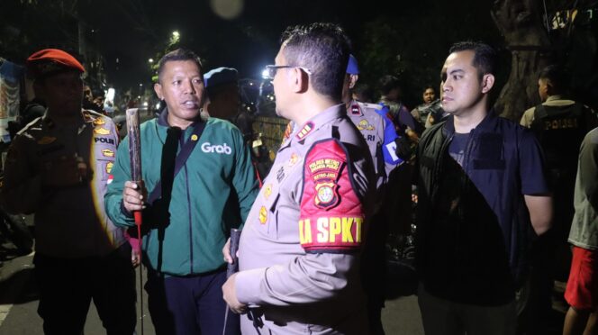 
					11 Orang Diamankan dalam Operasi Cipta Kondisi di Jakpus, Polisi Sita Celurit dan Obat Terlarang