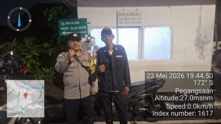 Bhabinkamtibmas Pegangsaan Sambang Satkamling RT 02 RW 07 Siaga Jaga Kamtibmas
