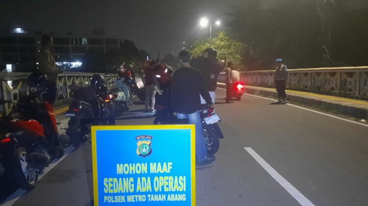 Polsek Metro Tanah Abang Intensifkan Razia Stationer, Dua Pengendara Diamankan Bawa Tramadol