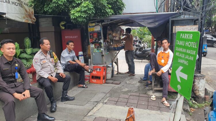 Pencegahan Guantibmas Polri Dengan Sambang Dialogis di Warung Kopi untuk Analisa dan Evaluasi Kamtibmas