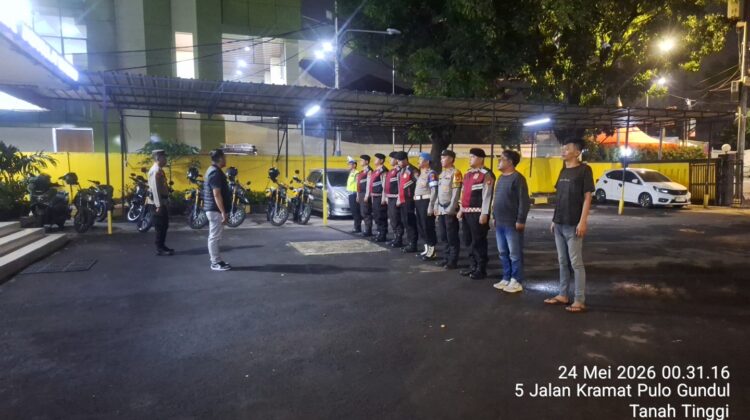 SIAGA MALAM LIBURAN, POLSEK JOHAR BARU GELAR APEL CIPTA KONDISI ANTISIPASI BEGAL DAN KEJAHATAN JALANAN