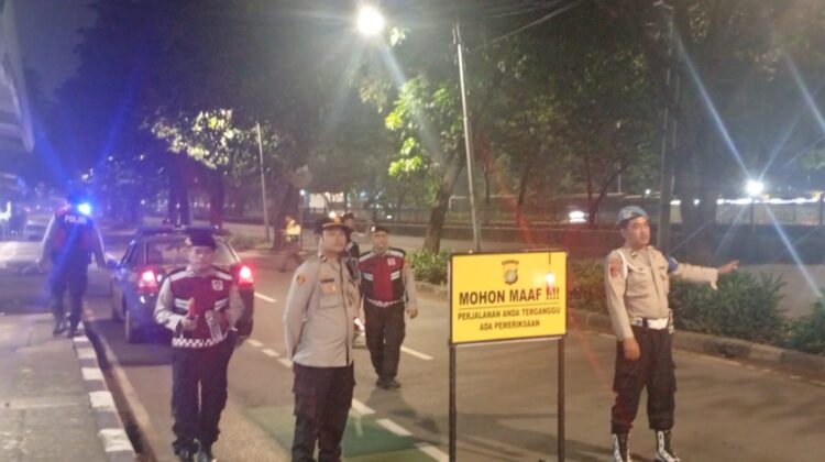 Polsek Cempaka Putih Gelar Razia Stationer Tengah Malam