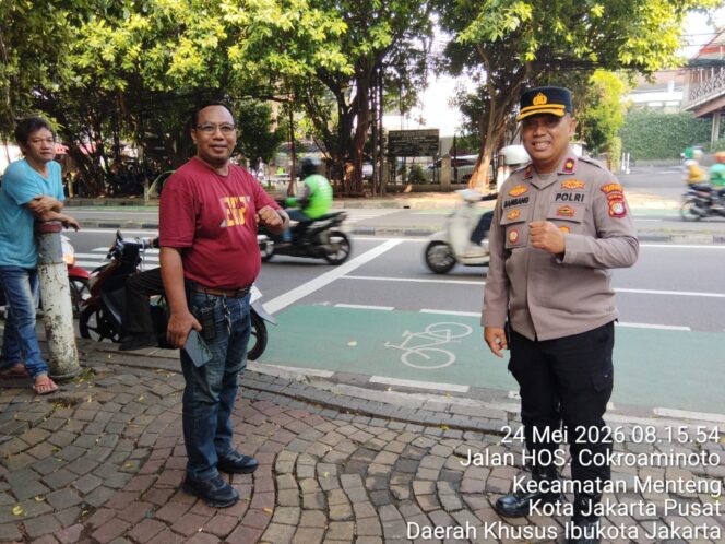 
					Wakapolsek Metro Menteng Turun Langsung Pantau Pengamanan Ibadah Minggu di Gereja GPKB Menteng