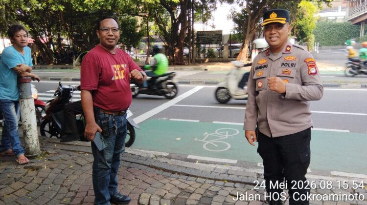 Wakapolsek Metro Menteng Turun Langsung Pantau Pengamanan Ibadah Minggu di Gereja GPKB Menteng