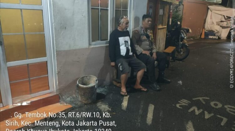 Bhabinkamtibmas dan Warga Bersinergi, Satkamling Kebon Sirih Jadi Garda Pencegah Kejahatan
