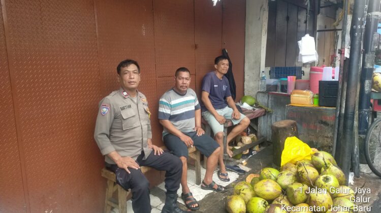 Jelang Idul Adha, Polsek Johar Baru Tingkatkan Sambang Kamtibmas di Pasar Gembrong