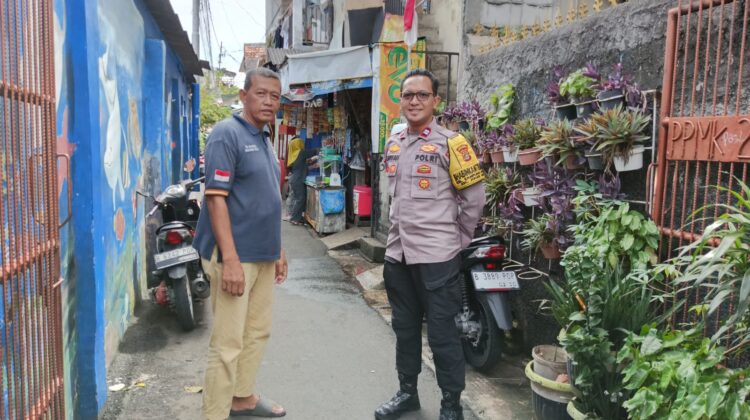 Bhabinkamtibmas Kampung Rawa Intensifkan Cooling System dan Sambang Warga Demi Kamtibmas Kondusif