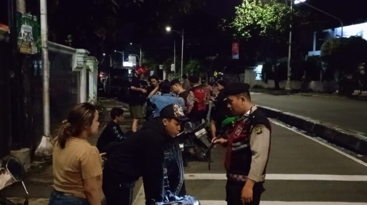 Razia Tengah Malam di Tanah Abang, Polisi Temukan Puluhan Butir Diduga Tramadol