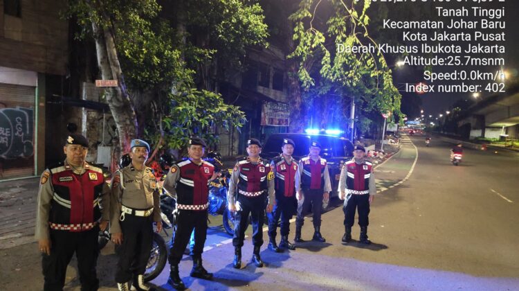 Patroli Strong Point Dini Hari, Polsek Johar Baru Antisipasi 3C dan Tawuran Warga