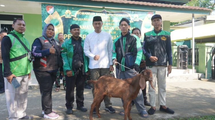 Kodim 0510/Tigaraksa Bagikan 494 Paket Daging Kurban Idul Adha