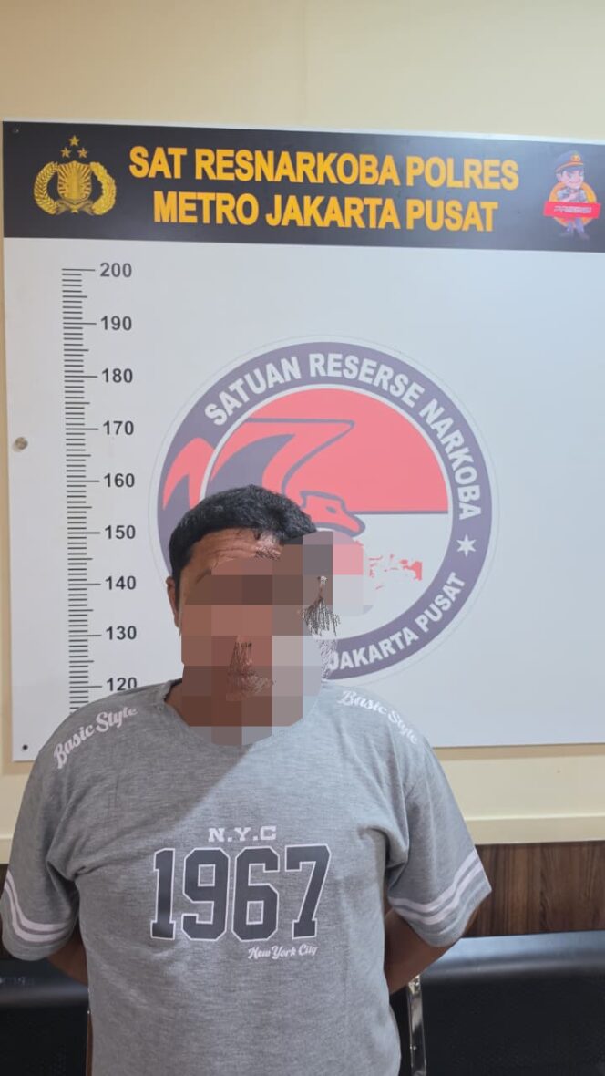 
					Polres Jakpus Bongkar Peredaran Obat Keras Ilegal di Tanah Abang, 3 Pengedar Ditangkap