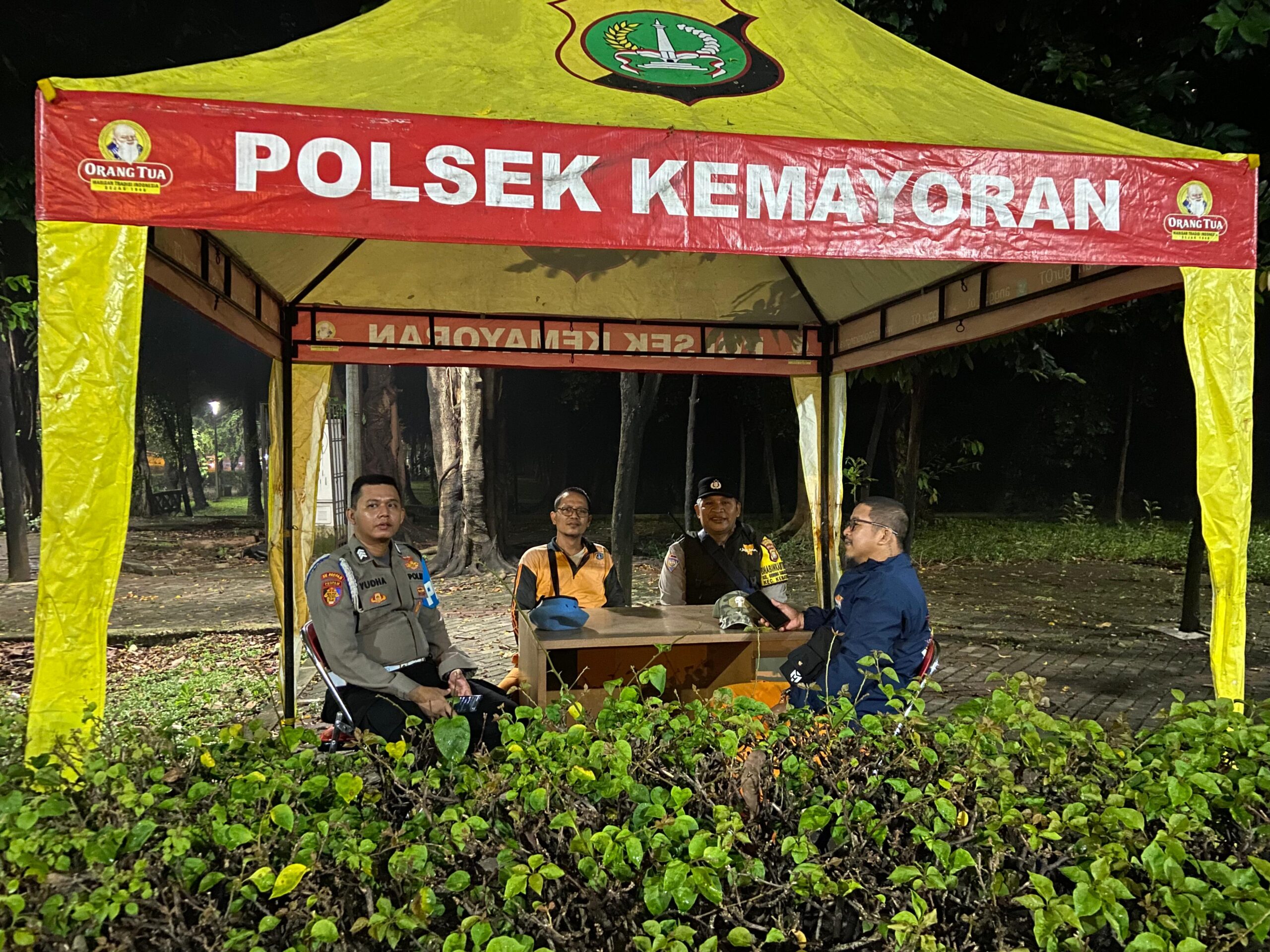Tak Kenal Waktu, Polisi Kemayoran Jaga Warga dari Tawuran, Pencurian dan Kekerasan