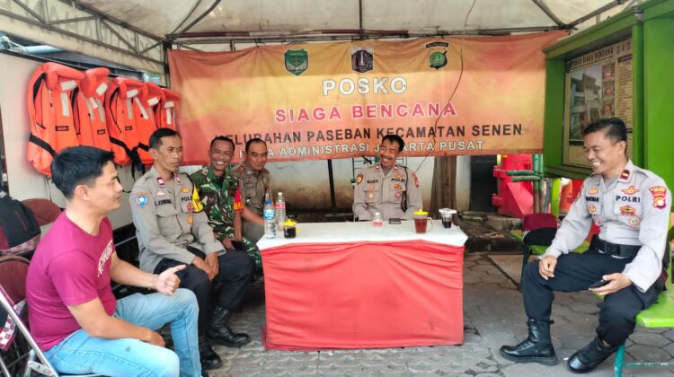 Patroli dan Sambang Obyek Vital, Unit Samapta Polsek Senen Datangi Kawasan Salemba Tengah dan Kelurahan Paseban