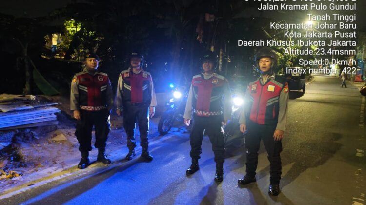 Subuh Digelar Patroli Senyap, Tim Samapta Polsek Johar Baru Sisir Titik Rawan Tawuran dan Kejahatan Jalanan