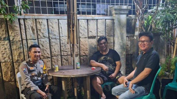 Hari Polisi Sambangi Pos Kamling, Perkuat Kewaspadaan Warga Cegah Gangguan Kamtibmas