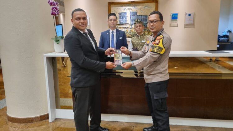 Polisi Sosialisasikan Himbauan Kamtibmas kepada WNA di Hotel Le-Meridien Sudirman