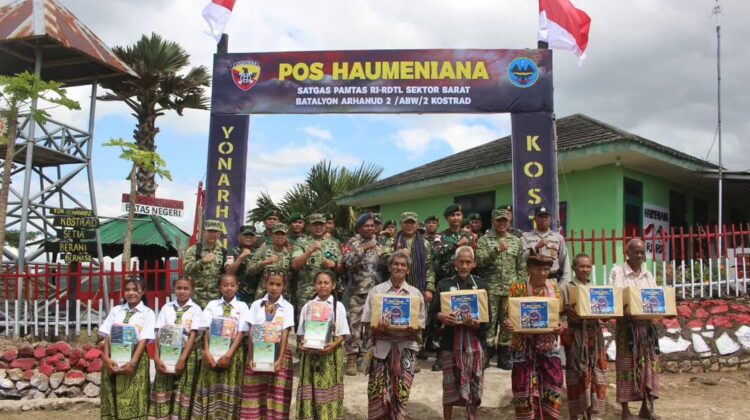 Pastikan Kesiapan Tugas, Satgas Pamtas Yonarhanud 2 Kostrad Terima Kunjungan Asops Panglima TNI di Pos Haumeniana