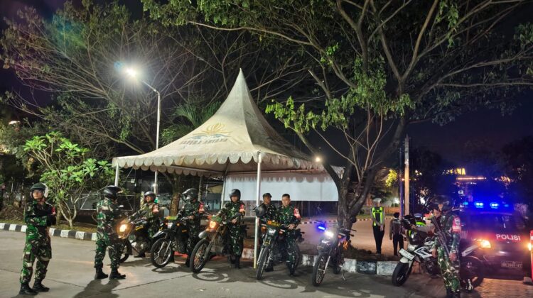 Sinergitas TNI Dan POLRI: Koramil 02/Curug Dan Polsek Curug Gelar Patroli Gabungan Cegah Tindak Kejahatan Pada Malam Hari