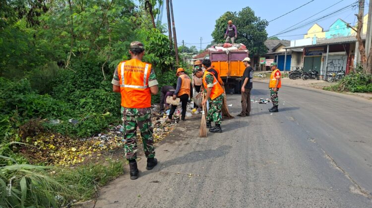 Satgas Sampah Kodim 0510 Tigaraksa Bangun Kesadaran Warga
