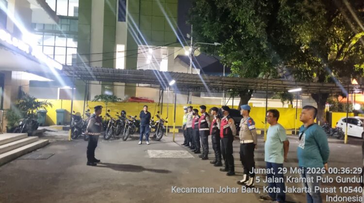 Panit Samapta Pimpin Apel Operasi Cipta Kondisi Polsek Johar Baru