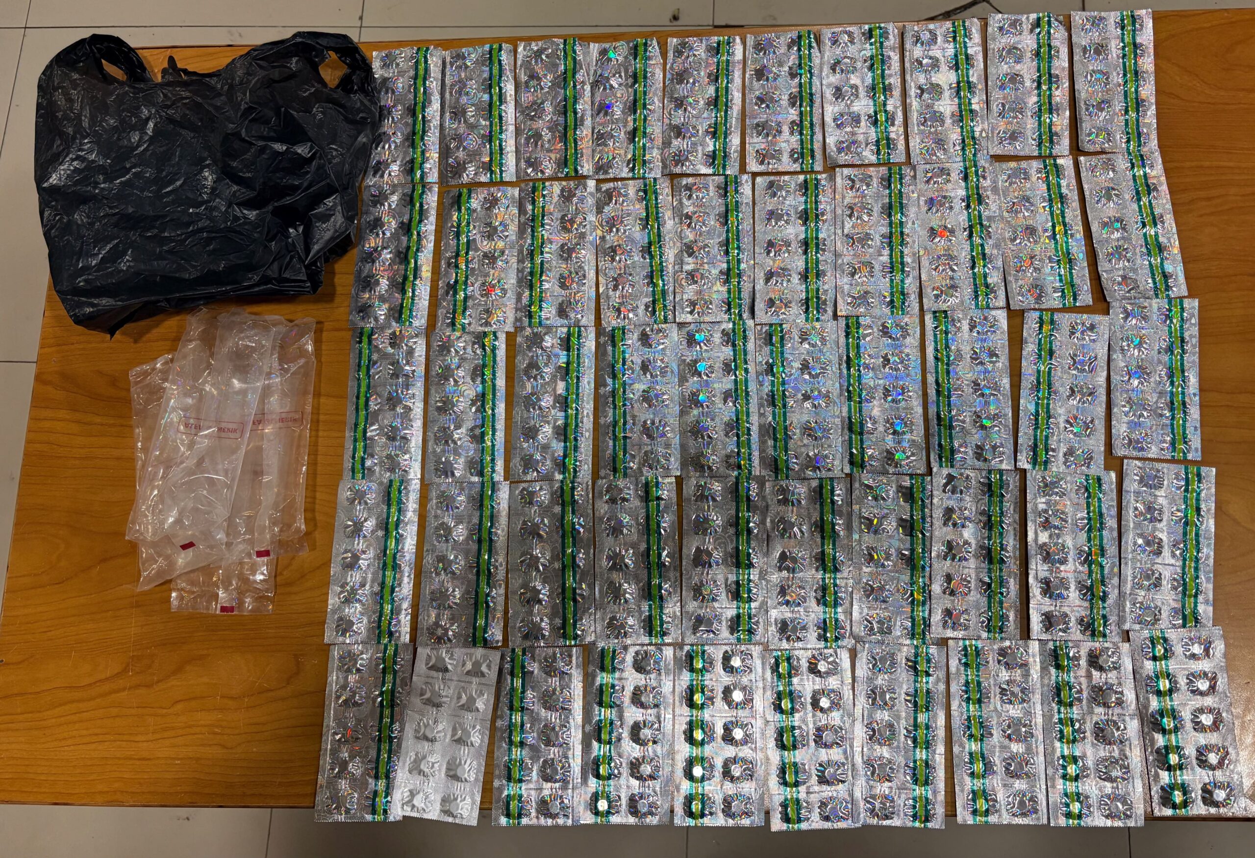 Polisi Tangkap Pria Pembawa 500 Butir Tramadol di Tanah Abang