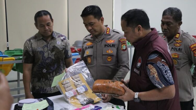 Dari Razia, Polres Metro Tangerang Kota Bongkar Peredaran Ganja 1Kg Siap Edar di Tangerang dan Tangsel