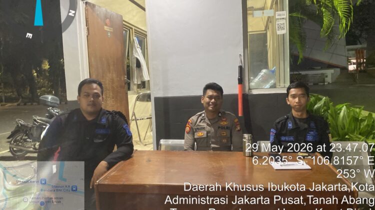Patko 1052 Polsek Metro Tanah Abang Gelar Patroli Dialogis dan Antisipasi Kejahatan Jalanan di TPU Karet Bivak
