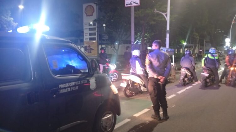 Respons Cepat Aduan Warga, Patroli Polsek Cempaka Putih Cegah Balap Liar di Kawasan Green Pramuka