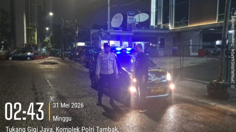 Patroli Dini Hari, Kapolsubsektor Pegangsaan Siaga Cegah Tawuran di Perbatasan Tambak-Manggarai