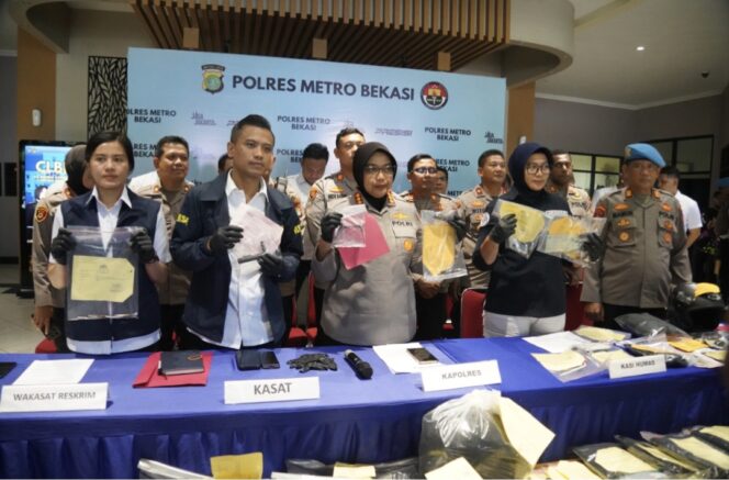 
					Polres Metro Bekasi Amankan 25 Tersangka Curanmor dan Pencurian Rumah Kosong