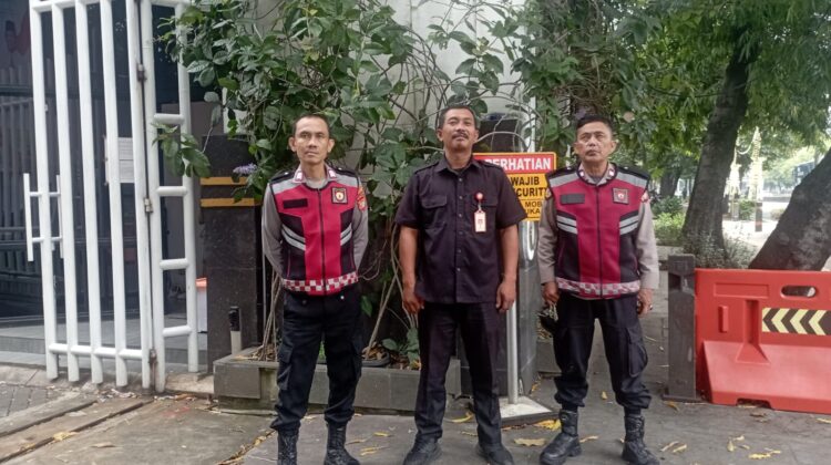 Patroli Samapta Polsek Senen Sambangi Kantor Kemensos dan Gereja GKI Kwitang, Situasi Kondusif