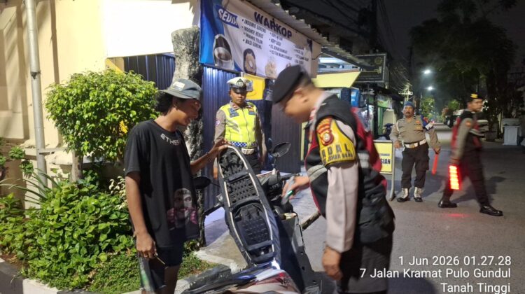 Operasi Cipta Kondisi Polsek Johar Baru Persempit Ruang Gerak Pelaku Kejahatan Jalanan