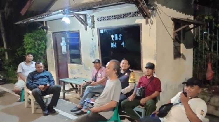 Patroli Gabungan Polri Dan Sabuk Kamtibmas Cegah Tawuran dan Kejahatan di Gunung Sahari Utara